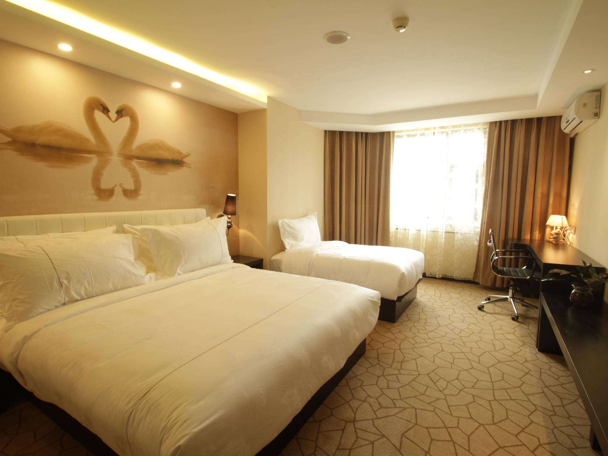 Jingli Hongyizhan Sanlitun Hotel Pequim