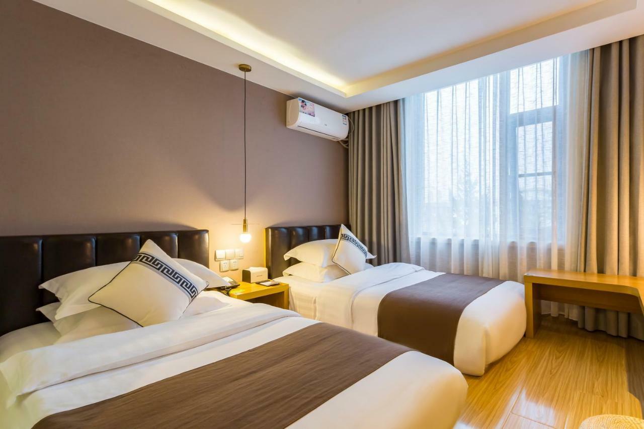 Jingli Hongyizhan Sanlitun Hotel